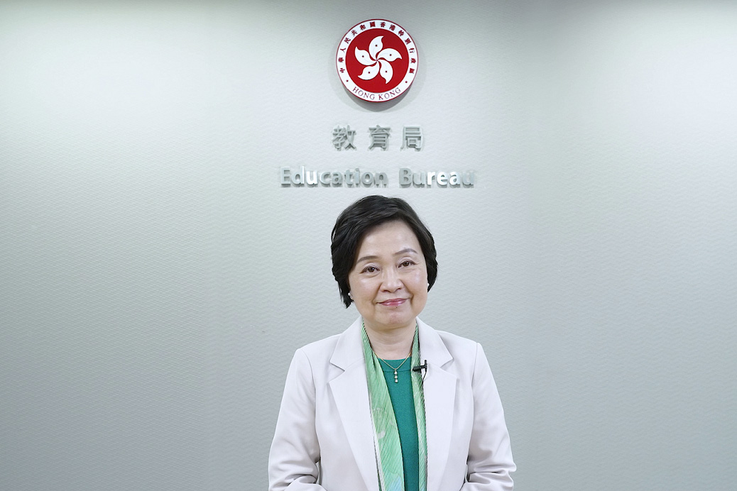 Secretary for Education Dr CHOI Yuk-lin notes that the HKSAR Government will continue to support VTC in establishing “implementation” and “thinking” as the principles of education, so as to provide diversified programmes, workplace learning opportunities and enhanced teaching facilities