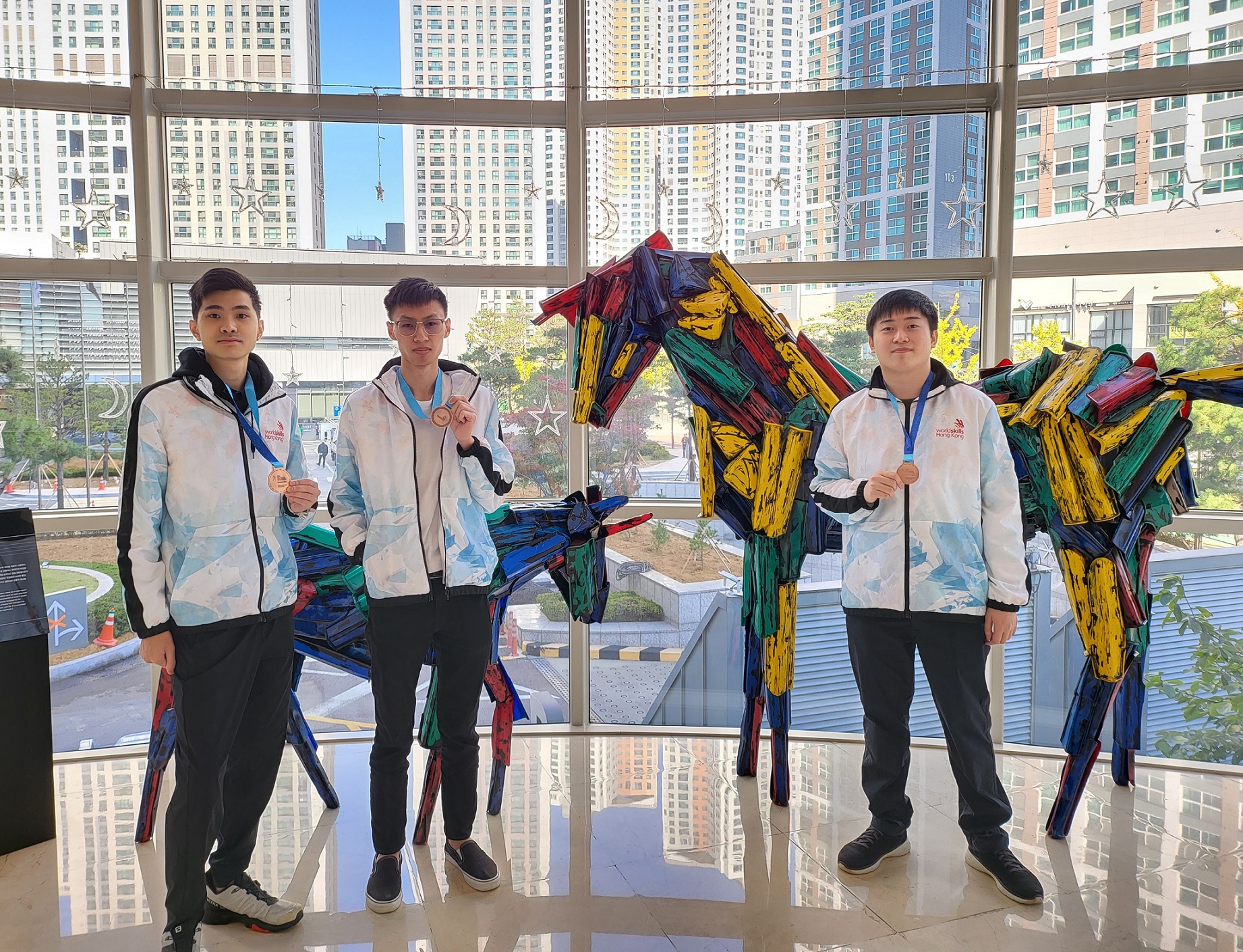 Team Hong Kong achieves a record performance in WorldSkills Competition 2022 Special Edition, and the highest number of medals won over the years with one Gold Medal and 12 Medallions for Excellence, including Medallions for Excellence awarded in three IT related trades of 3D Digital Game Art, Cloud Computing and Mobile Applications Development