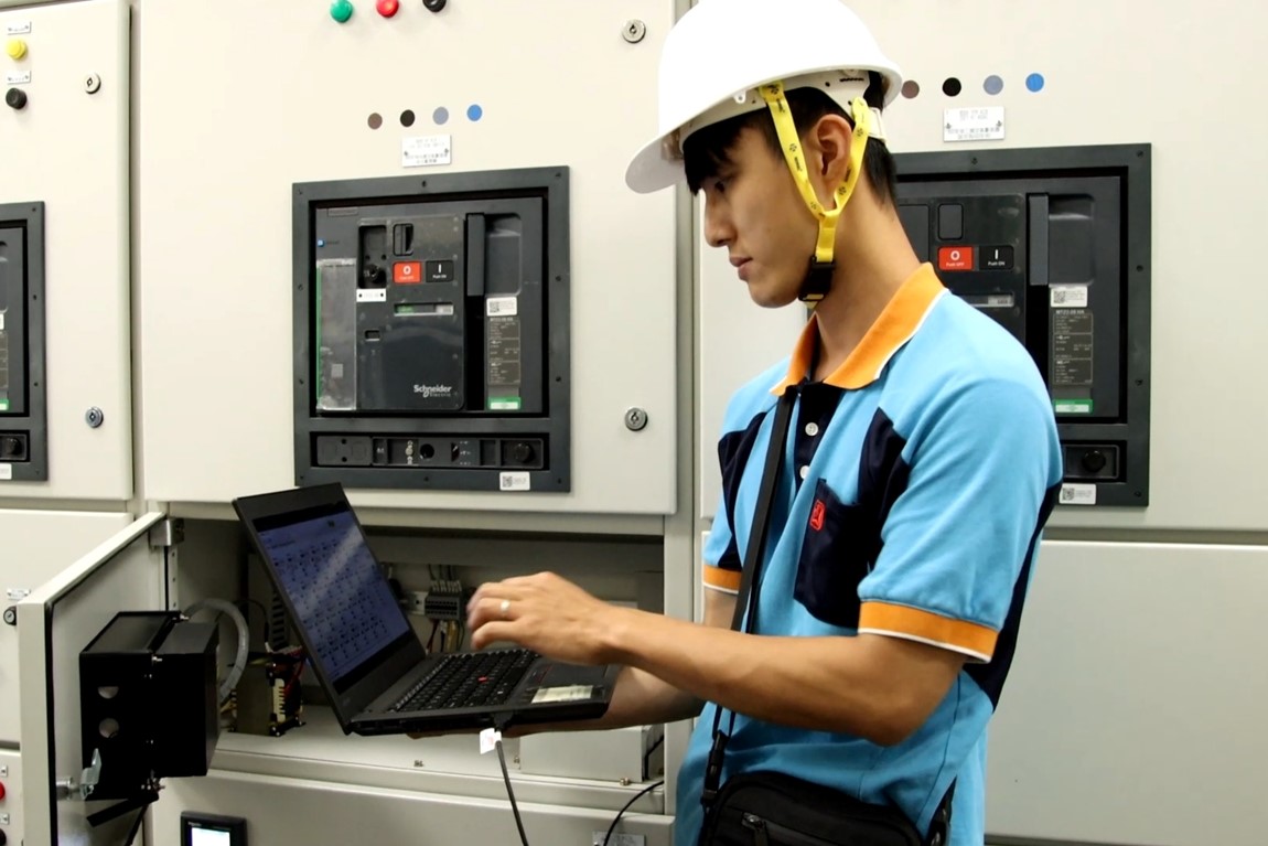 Outstanding Apprentice CHEUNG Sai-ki worked for the EMSD as a Technician Trainee II while participating in the VTC Earn & Learn Scheme. He also took advantage of his free time to enhance his skills and knowledge