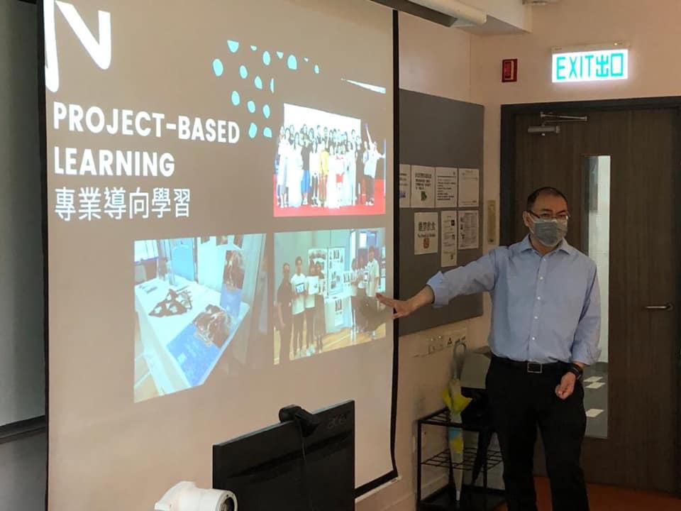 Lecturer shared Project-based learning information to students.