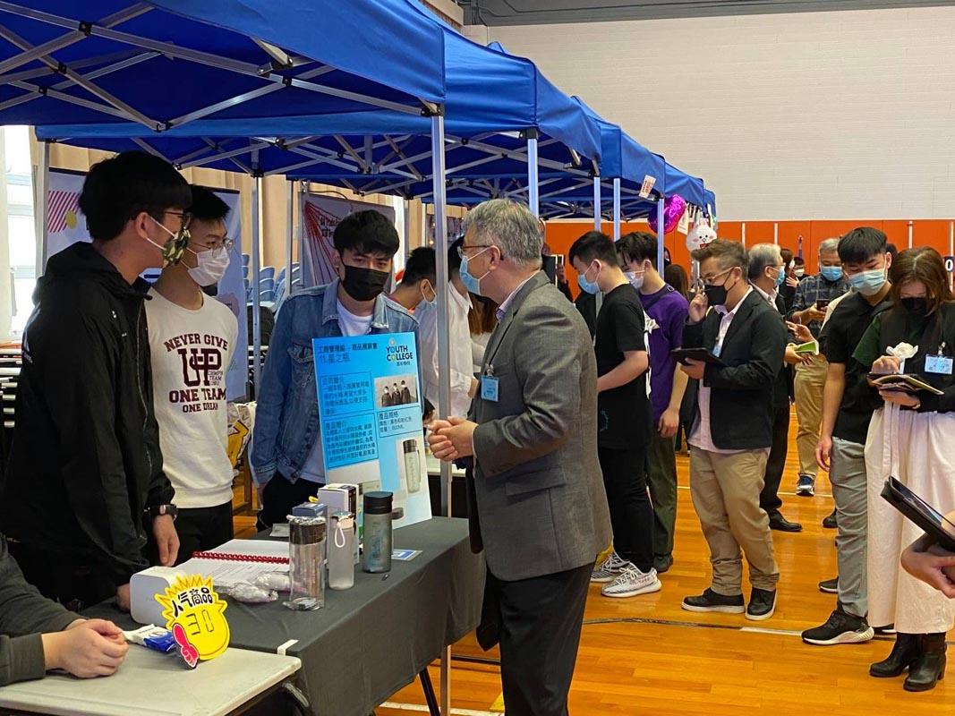 Business students participated in the BA Trade fair, to promote the environmental products. 